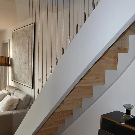 14 Broquedis Suites