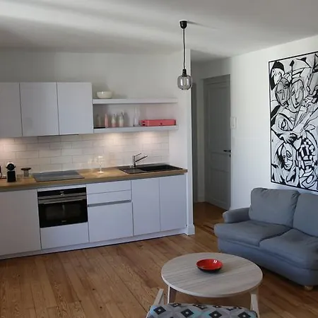 14 Broquedis Suites Apartment *